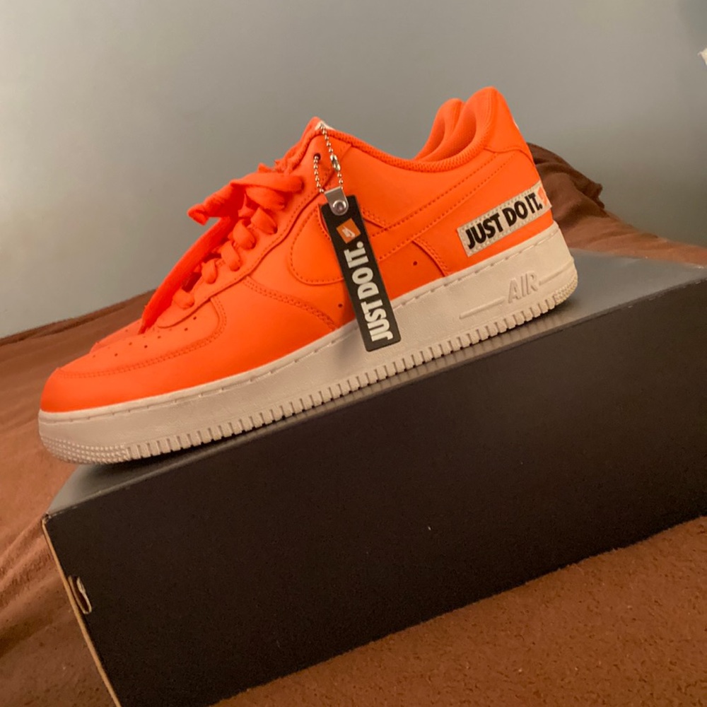 Nike Air Force 1 (Just Do It Edition)